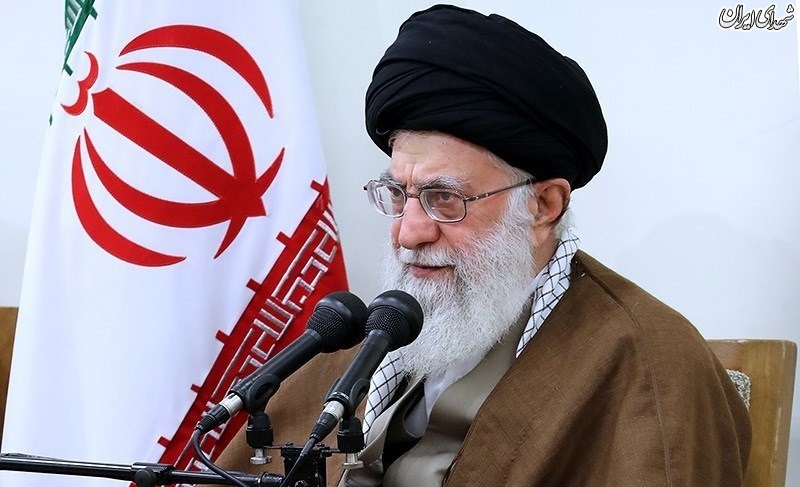دیدار اعضای کنگرهی بزرگداشت شهدای قزوین با رهبر معظم انقلاباعضای کنگرهی بزرگداشت شهدای استان قزوین، دوشنبه ۱۳۹۷/۰۸/۱۴ با حضرت آیتالله خامنهای رهبر انقلاب اسلامی دیدار کردند. دیدار اعضای کنگرهی بزرگداشت شهدای قزوین با رهبر معظم انقلاباعضای کنگرهی بزرگداشت شهدای استان قزوین، دوشنبه ۱۳۹۷/۰۸/۱۴ با حضرت آیتالله خامنهای رهبر انقلاب اسلامی دیدار کردند.