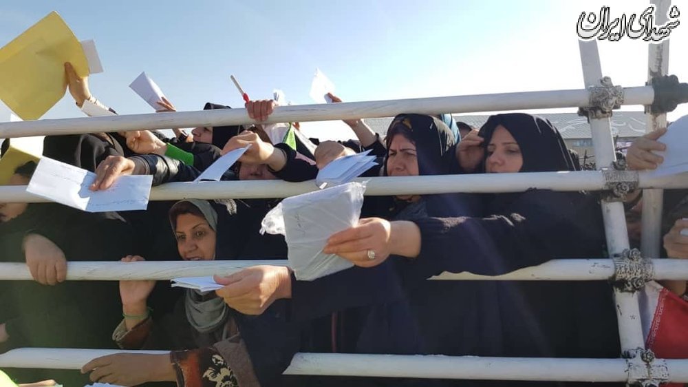 جمع‌آوری نامه‌های مردم خوی به روحانی