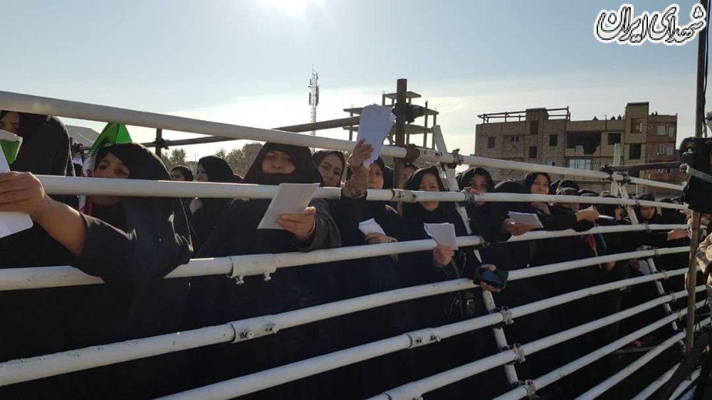جمع‌آوری نامه‌های مردم خوی به روحانی