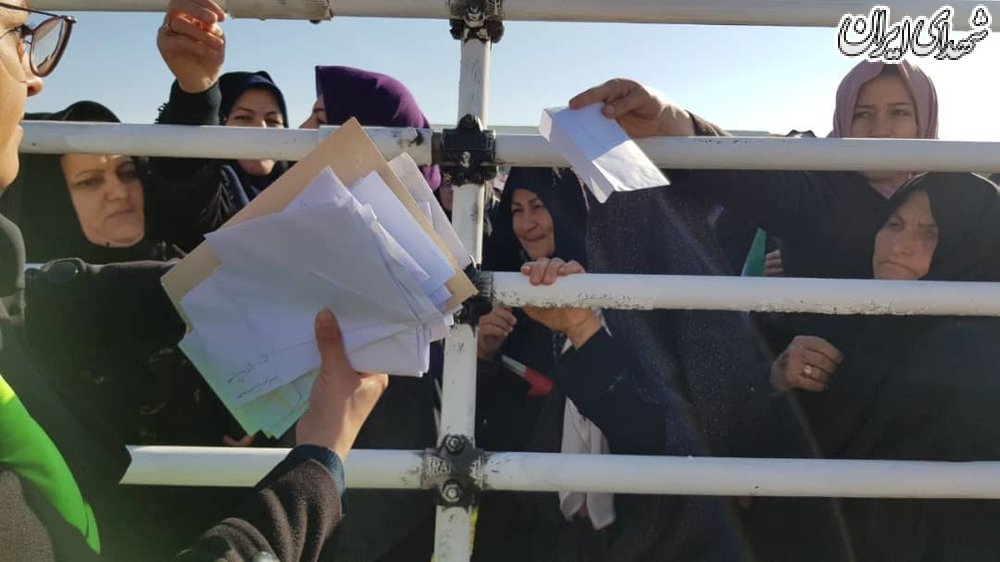 جمع‌آوری نامه‌های مردم خوی به روحانی