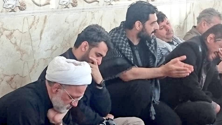 آذری جهرمی در روضه بنی فاطمه در پیاده روی اربعین آذری جهرمی در روضه بنی فاطمه در پیاده روی اربعین