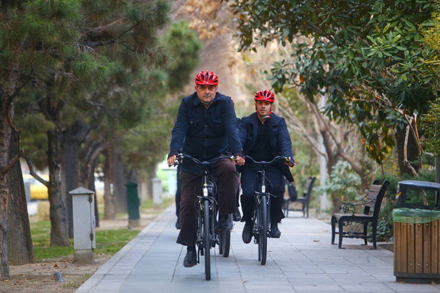 پشت پرده دوچرخه سواری شهردار جدید تهران! پشت پرده دوچرخه سواری شهردار جدید تهران!