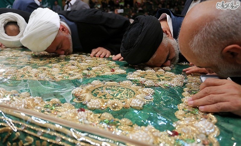 رونمایی از روپوش قبور امامین عسکریین (ع)