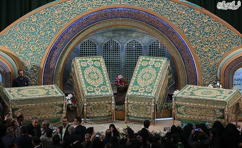 رونمایی از روپوش قبور امامین عسکریین (ع)
