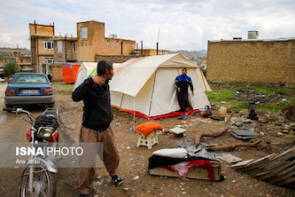 اعزام ۱۲ تیم ارتش به روستاهای زلزله زده کرمانشاه اعزام ۱۲ تیم ارتش به روستاهای زلزله زده کرمانشاه