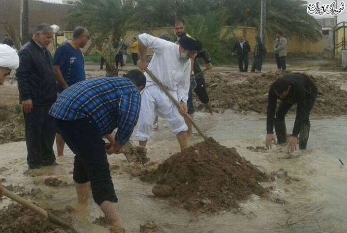 امام جمعه خرمشهر وسط معرکه سیل
