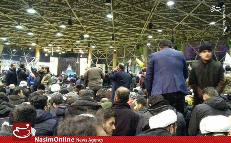عکس/ تکمیل ظرفیت محل اقامه نماز حاج قاسم