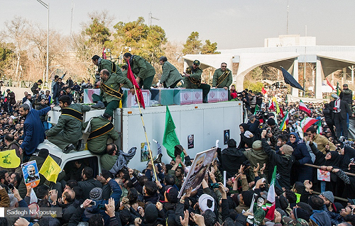 عکس/ خروج پیکر شهدا از دانشگاه تهران