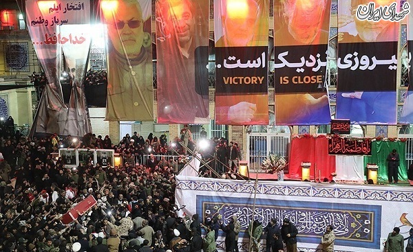 عکس/ مراسم خاکسپاری پیکر حاج قاسم در کرمان