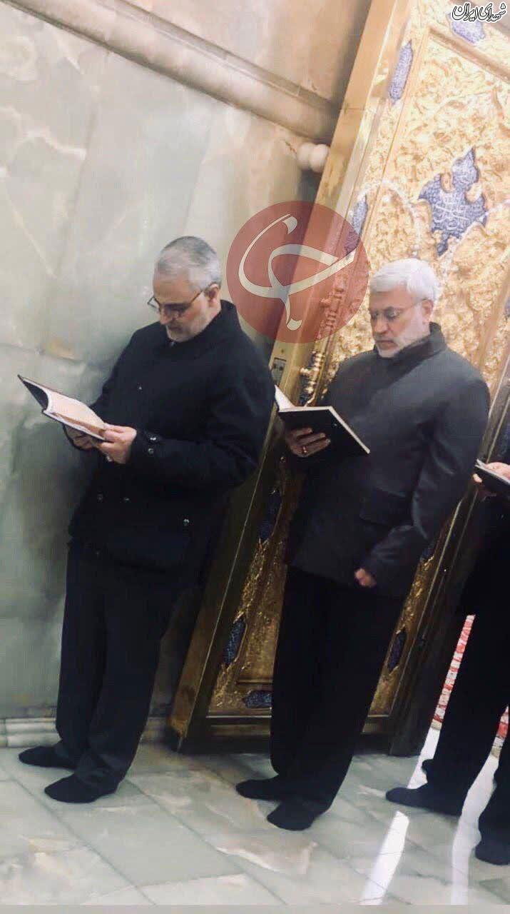 عکس/ زیارت دو نفره حاج قاسم و ابو‌مهدی