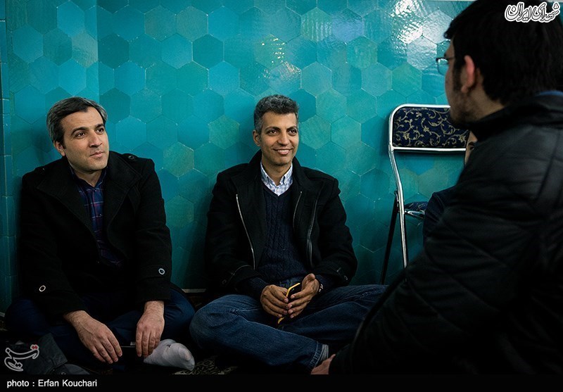 عکس/ فردوسی‌پور در بزرگداشت جانباختگان هواپیما