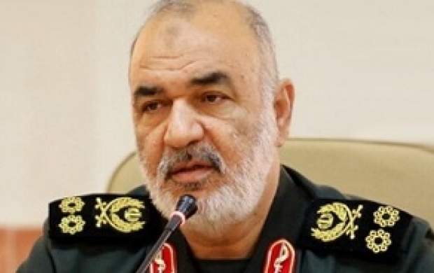 سردار سلامی: دشمن از اقدامات بسیج هراسان است سردار سلامی: دشمن از اقدامات بسیج هراسان است