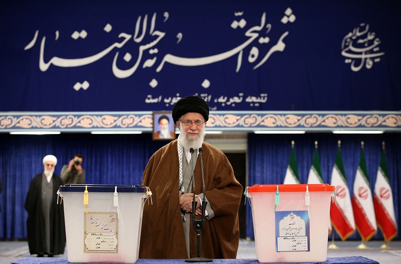 حضور رهبر انقلاب پای صندوق رای