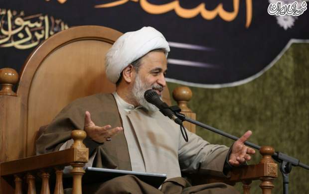 بخشی از دینگریزی ناشی از ادبیات نادرست طلاب است/ تقوا یعنی از خود محافظت کردن بخشی از دینگریزی ناشی از ادبیات نادرست طلاب است/ تقوا یعنی از خود محافظت کردن