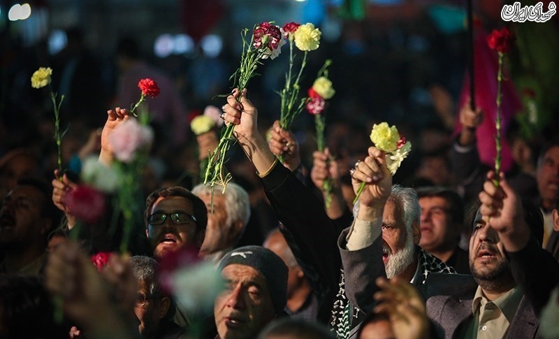 عکس/ مسجد جمکران در شب نیمه شعبان
