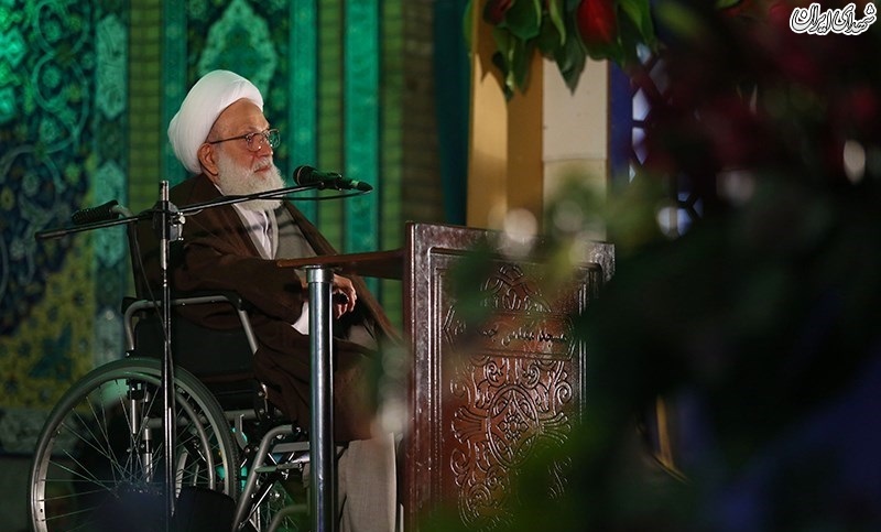 عکس/ مسجد جمکران در شب نیمه شعبان