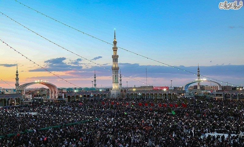 عکس/ مسجد جمکران در شب نیمه شعبان