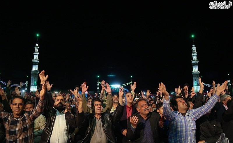 عکس/ مسجد جمکران در شب نیمه شعبان