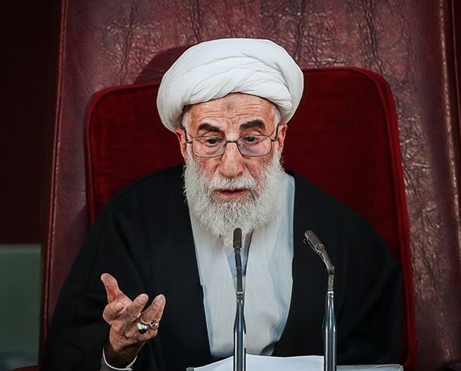 آیتالله جنتی: مسئولان برای مشکلات فضای مجازی چارهجویی کنند آیتالله جنتی: مسئولان برای مشکلات فضای مجازی چارهجویی کنند