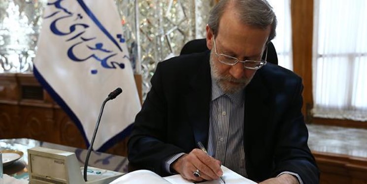 پیام تبریک علی لاریجانی به فرمانده جدید سپاه پیام تبریک علی لاریجانی به فرمانده جدید سپاه