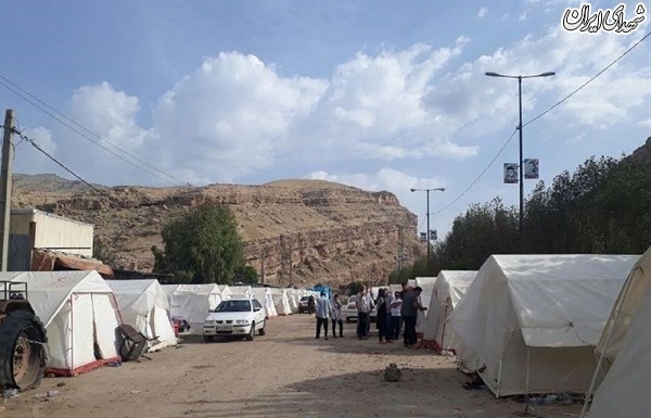 نگرانی سیل‌زدگان پلدختر از گرمای طاقت‌فرسا