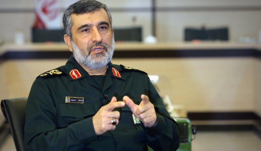 سردار حاجی زاده:ناو هواپیمابر برای ما یک سیبل است سردار حاجی زاده:ناو هواپیمابر برای ما یک سیبل است