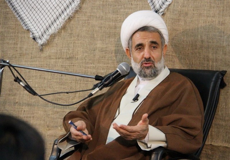ذوالنور:برخی در لباس مسئولیت پادوی دشمن هستند ذوالنور:برخی در لباس مسئولیت پادوی دشمن هستند