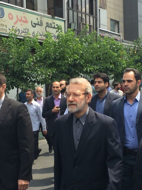 لاریجانی:حضور آمریکاییها در منطقه جریان مقاومت را قویتر کرد لاریجانی:حضور آمریکاییها در منطقه جریان مقاومت را قویتر کرد
