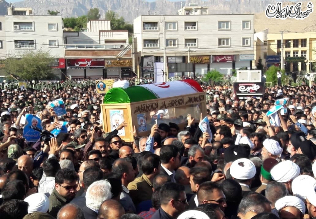 مراسم تشییع امام جمعه شهید کازرون