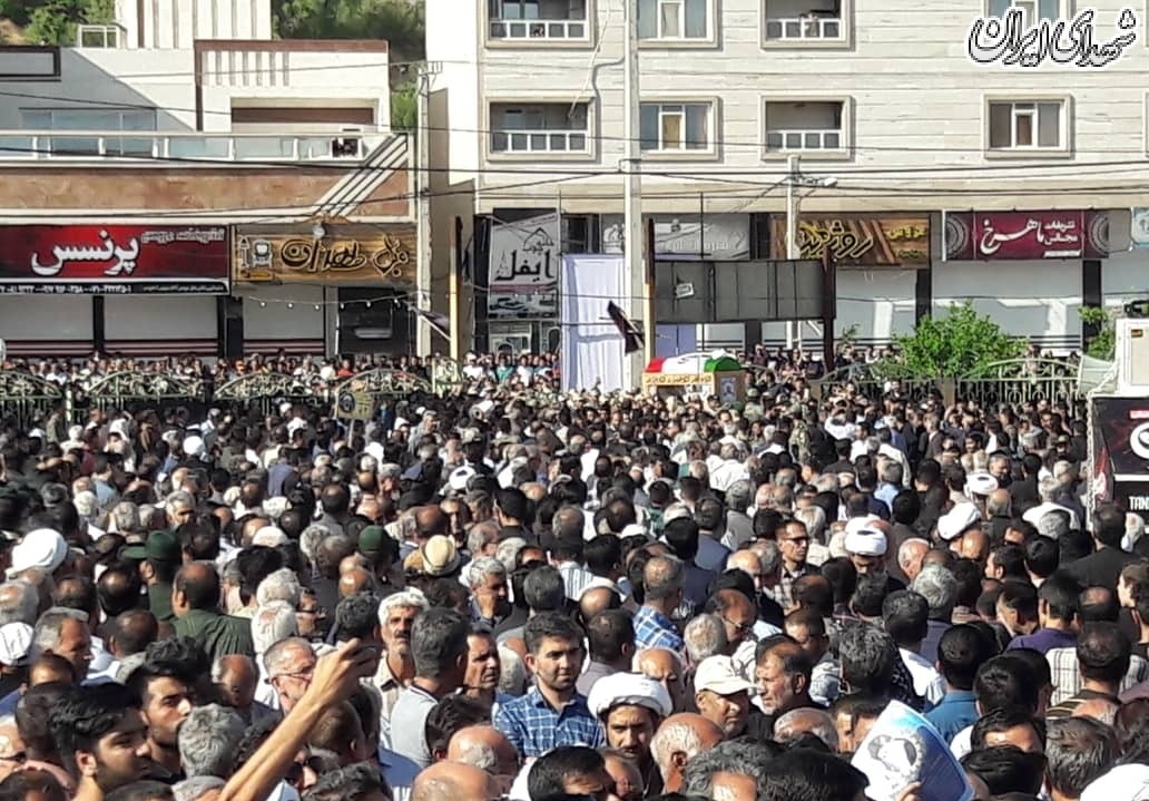 مراسم تشییع امام جمعه شهید کازرون