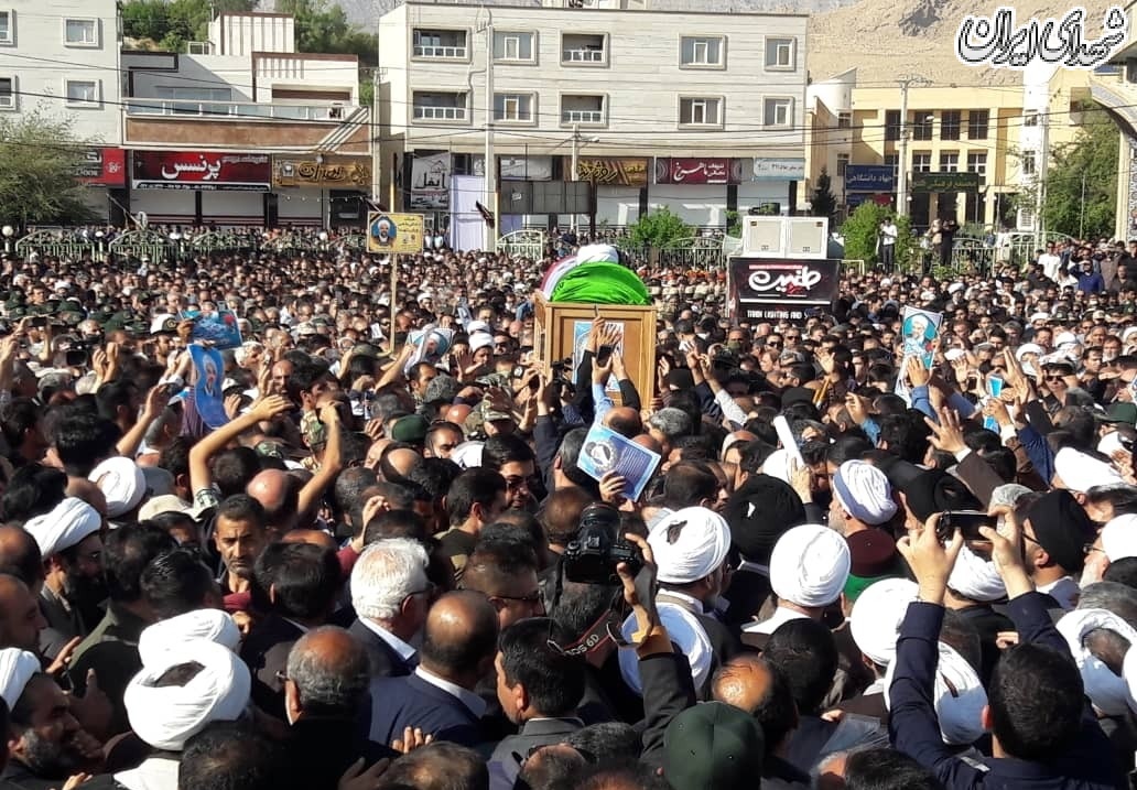 مراسم تشییع امام جمعه شهید کازرون
