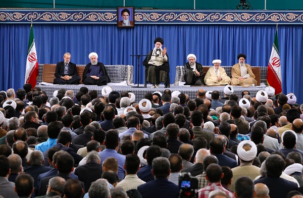 عکس/دیدار مسئولان نظام و سفرای کشورهای اسلامی با رهبر انقلاب