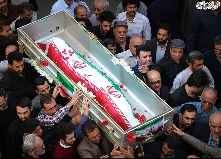 مراسم تشییع والده شهیدان سجادیان مراسم تشییع والده شهیدان سجادیان