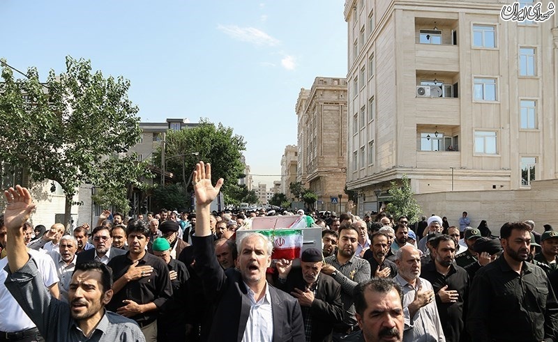 مراسم تشییع والده شهیدان سجادیان مراسم تشییع والده شهیدان سجادیان