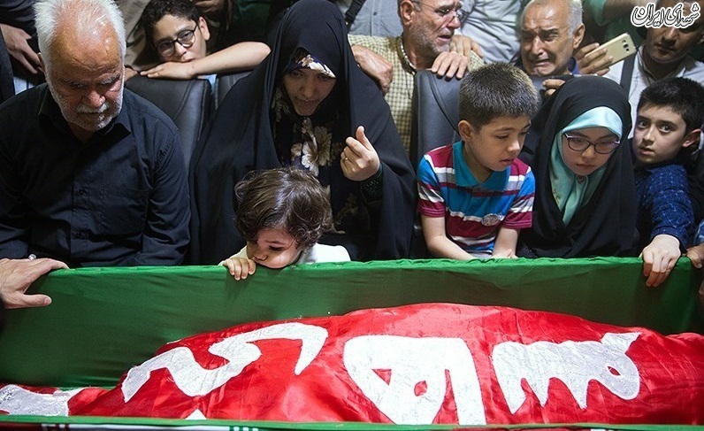 مراسم وداع با پیکر مطهر شهید مدافع حرم محمد جنتی
