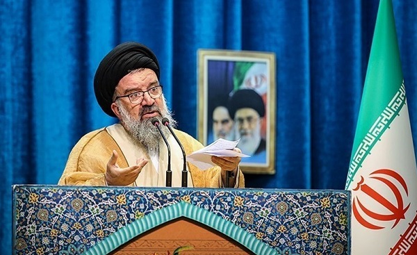 ترامپ در دیدار نخستوزیر ژاپن با رهبر انقلاب تحقیر شد/ اموال مسئولان باید در ویترین شیشهای قرار گیرد ترامپ در دیدار نخستوزیر ژاپن با رهبر انقلاب تحقیر شد/ اموال مسئولان باید در ویترین شیشهای قرار گیرد