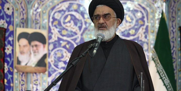 امام جمعه قم:موضع ملت ایران «مرگ بر آمریکا» است امام جمعه قم:موضع ملت ایران «مرگ بر آمریکا» است