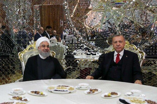 روحانی:ایران و ترکیه با تحریم و یکجانبهگرایی در روابط بینالملل مخالفند روحانی:ایران و ترکیه با تحریم و یکجانبهگرایی در روابط بینالملل مخالفند