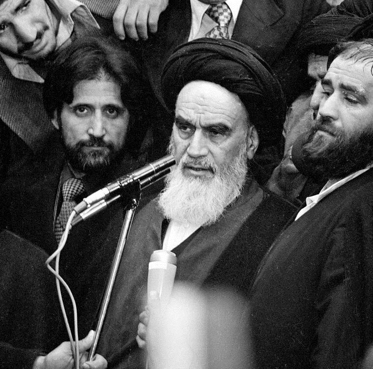 این شهید عامل نفوذ ایران در غرب آسیا بود +تصاویر این شهید عامل نفوذ ایران در غرب آسیا بود +تصاویر