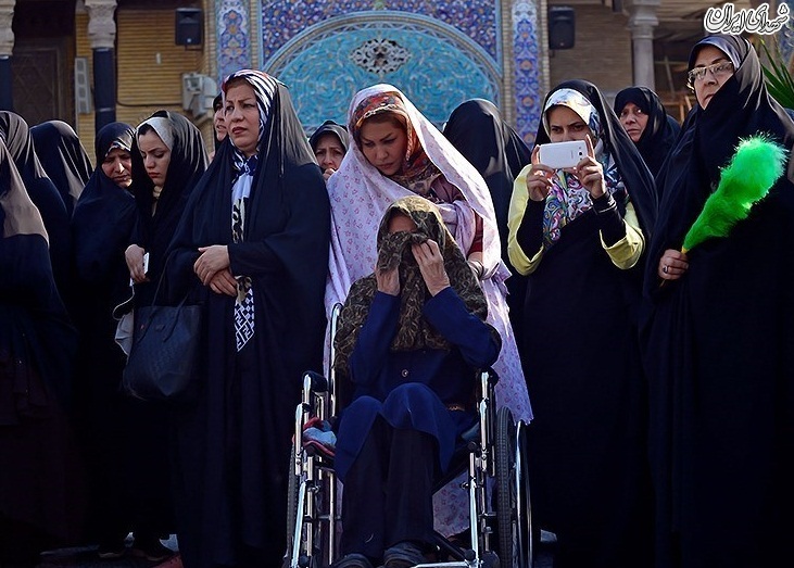 آیین تعویض پرچم گنبد حرم حضرت عبدالعظیم حسنی (ع)