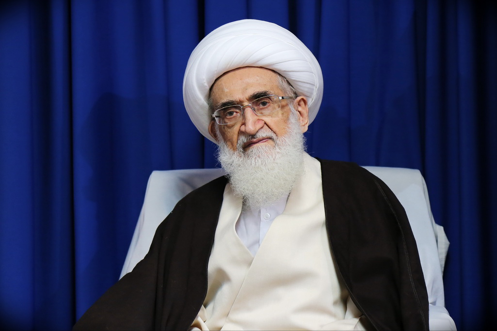 آیت الله همدانی:دشمن در پی حیازدایی از جامعه اسلامی است آیت الله همدانی:دشمن در پی حیازدایی از جامعه اسلامی است