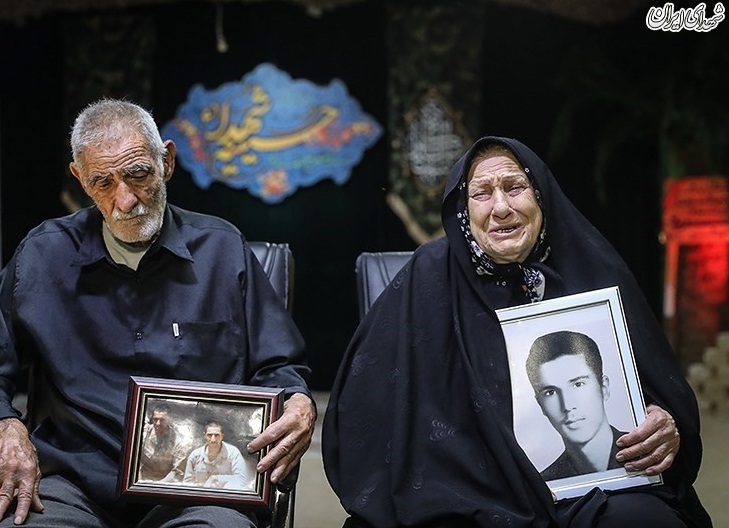 مادرانههایی از ۳۱ سال گمنامی فرزند/جوان رشیدم را مثل یک بچه بغل گرفتم مادرانههایی از ۳۱ سال گمنامی فرزند/جوان رشیدم را مثل یک بچه بغل گرفتم