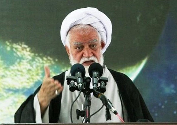 اگر جلوی بدحجابی گرفته نشود به بیحجابی کشیده میشود اگر جلوی بدحجابی گرفته نشود به بیحجابی کشیده میشود