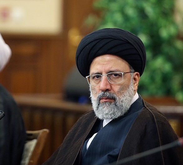 نامه آیتالله رئیسی به مجلس درباره حقوقدانان شورای نگهبان؛ معرفی ۵ چهره جدید نامه آیتالله رئیسی به مجلس درباره حقوقدانان شورای نگهبان؛ معرفی ۵ چهره جدید