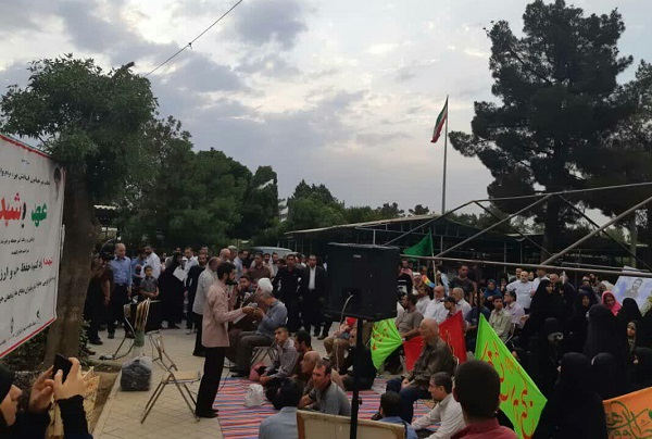 اجتماع خانواده شهدا در حمایت از حجاب در گلزار شهدا +عکس اجتماع خانواده شهدا در حمایت از حجاب در گلزار شهدا +عکس