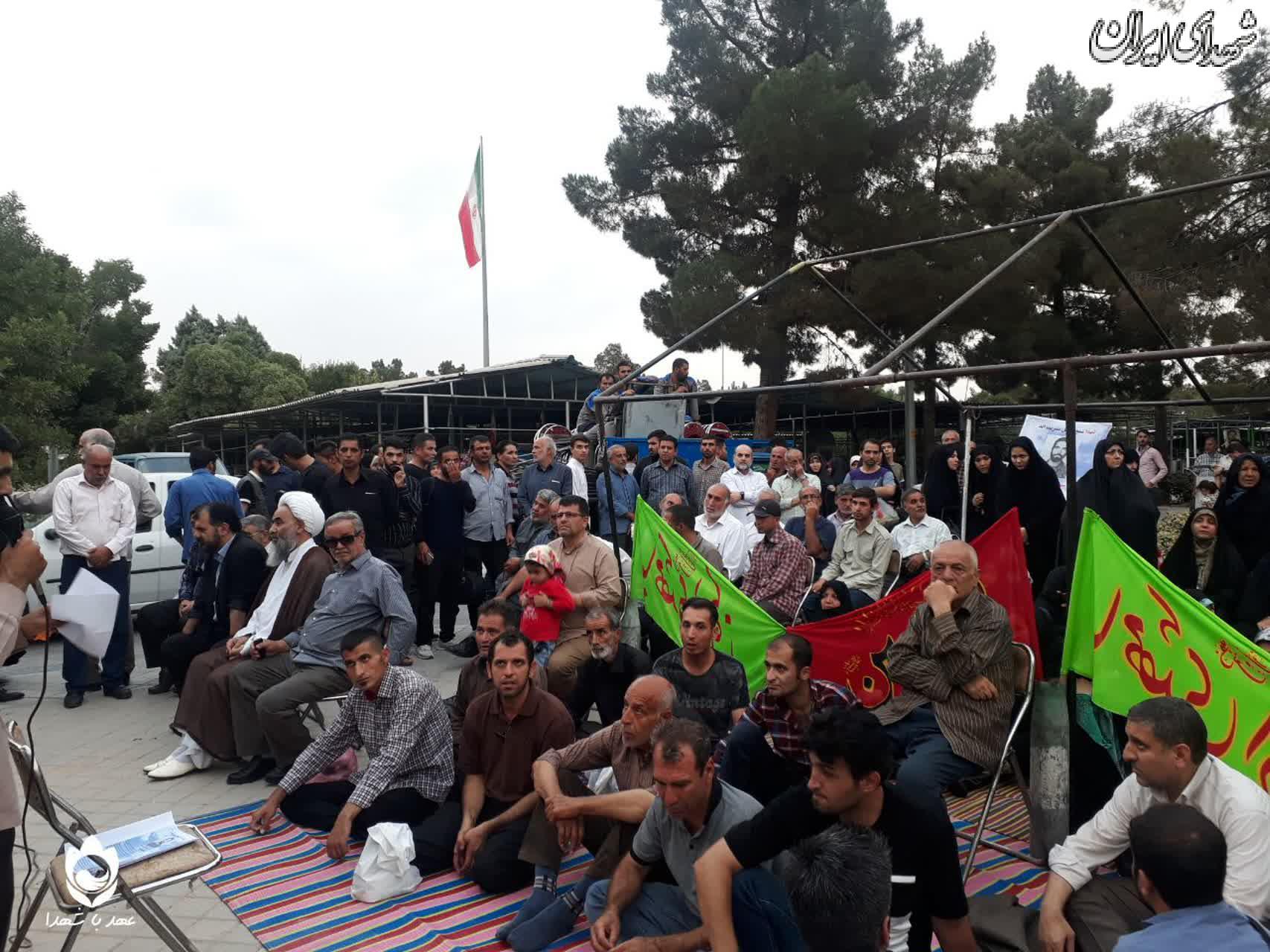 اجتماع خانواده شهدا در حمایت از حجاب اجتماع خانواده شهدا در حمایت از حجاب
