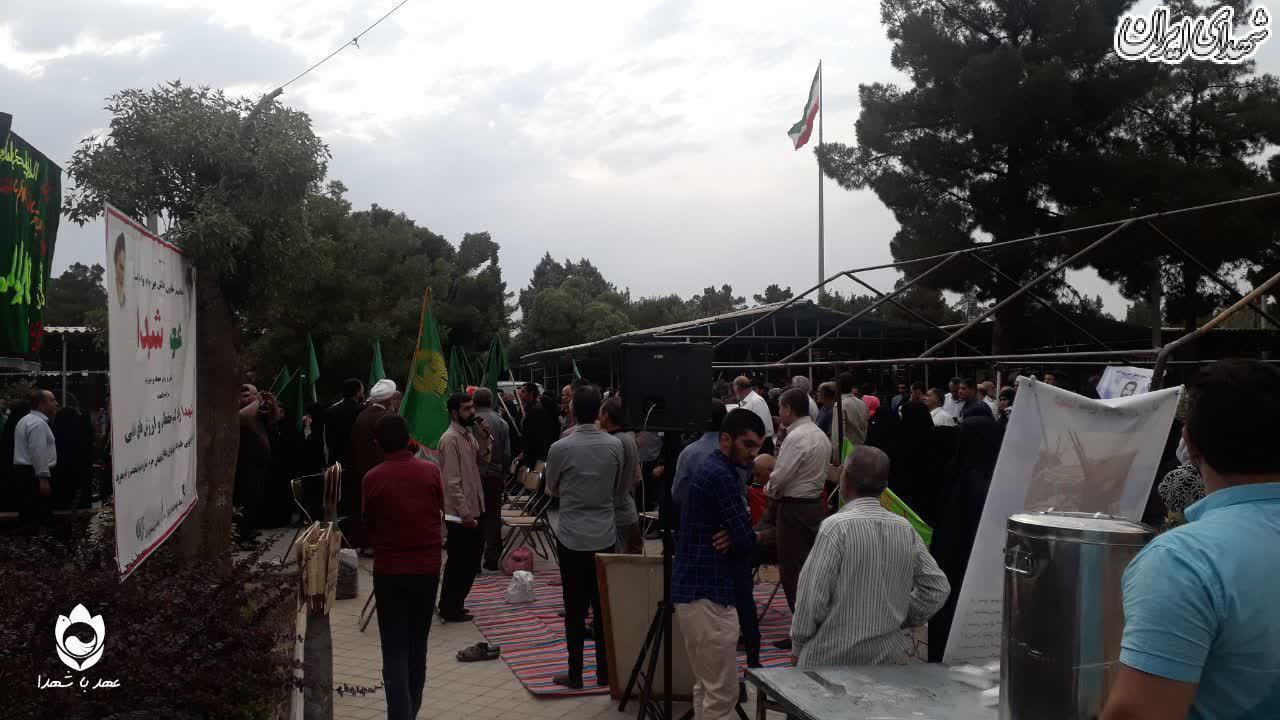 اجتماع خانواده شهدا در حمایت از حجاب اجتماع خانواده شهدا در حمایت از حجاب