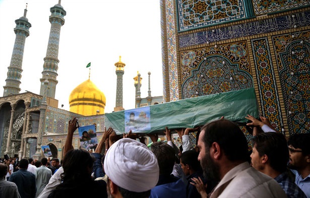 پیکر ۲ شهید مدافع حرم در قم تشییع شد پیکر ۲ شهید مدافع حرم در قم تشییع شد