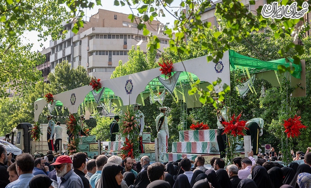 تشییع پیکر ۱۵۰ شهید دفاع مقدس