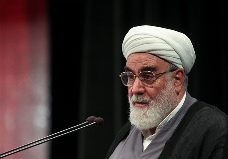 برخی مردم زیر پله زندگی میکنند و عدهای با ماشین چند میلیاردی رژه میروند برخی مردم زیر پله زندگی میکنند و عدهای با ماشین چند میلیاردی رژه میروند